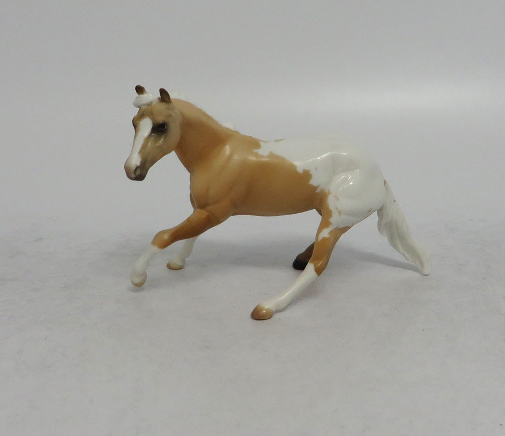 SLIDER - OOAK PALOMINO APPALOOSA CUTTER CHIP EQ2018