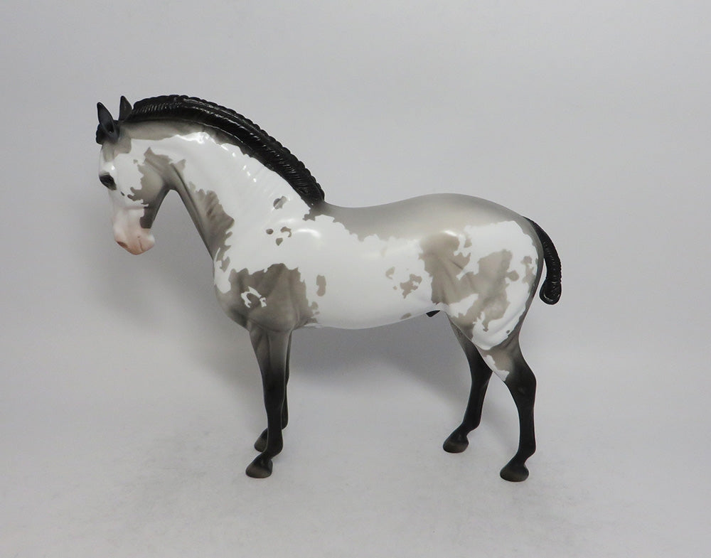 HEATHCLIFF - LE6 DAPPLE GRULLA PINTO ADALUSIAN MODEL HORSE EQ2018