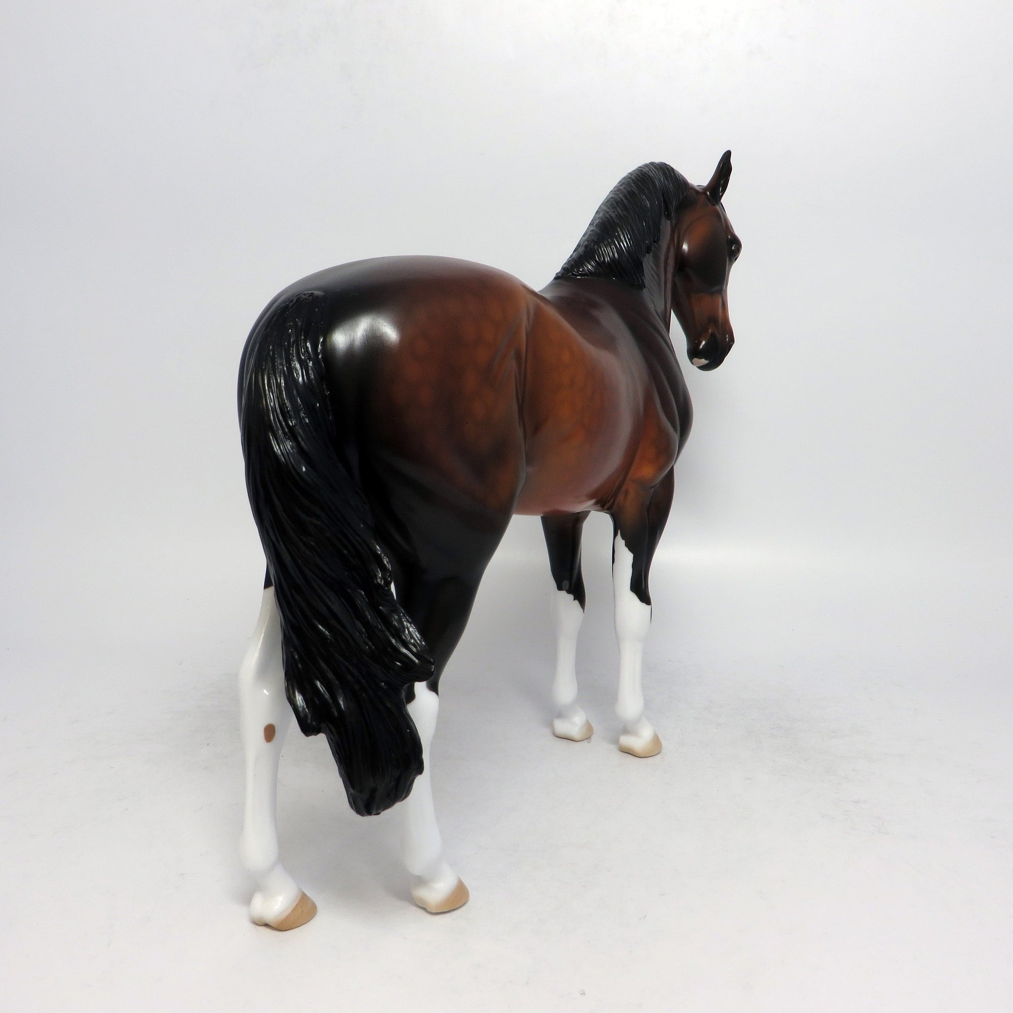 LANDON MANSON-LE-14 DAPPLE BAY ANDALUSIAN MODEL HORSE EQ 2018