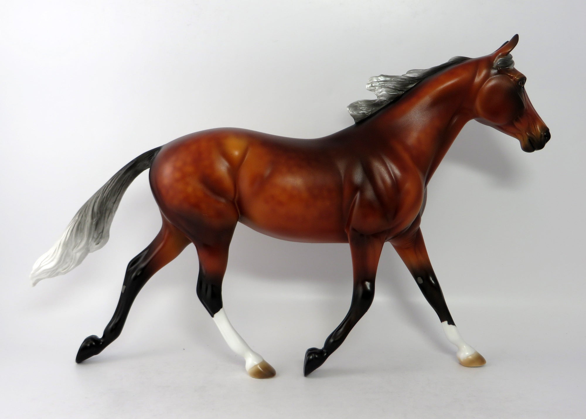 BAY MOON-OOAK SILVER BAY PALOUSE MODEL HORSE EQ 2018
