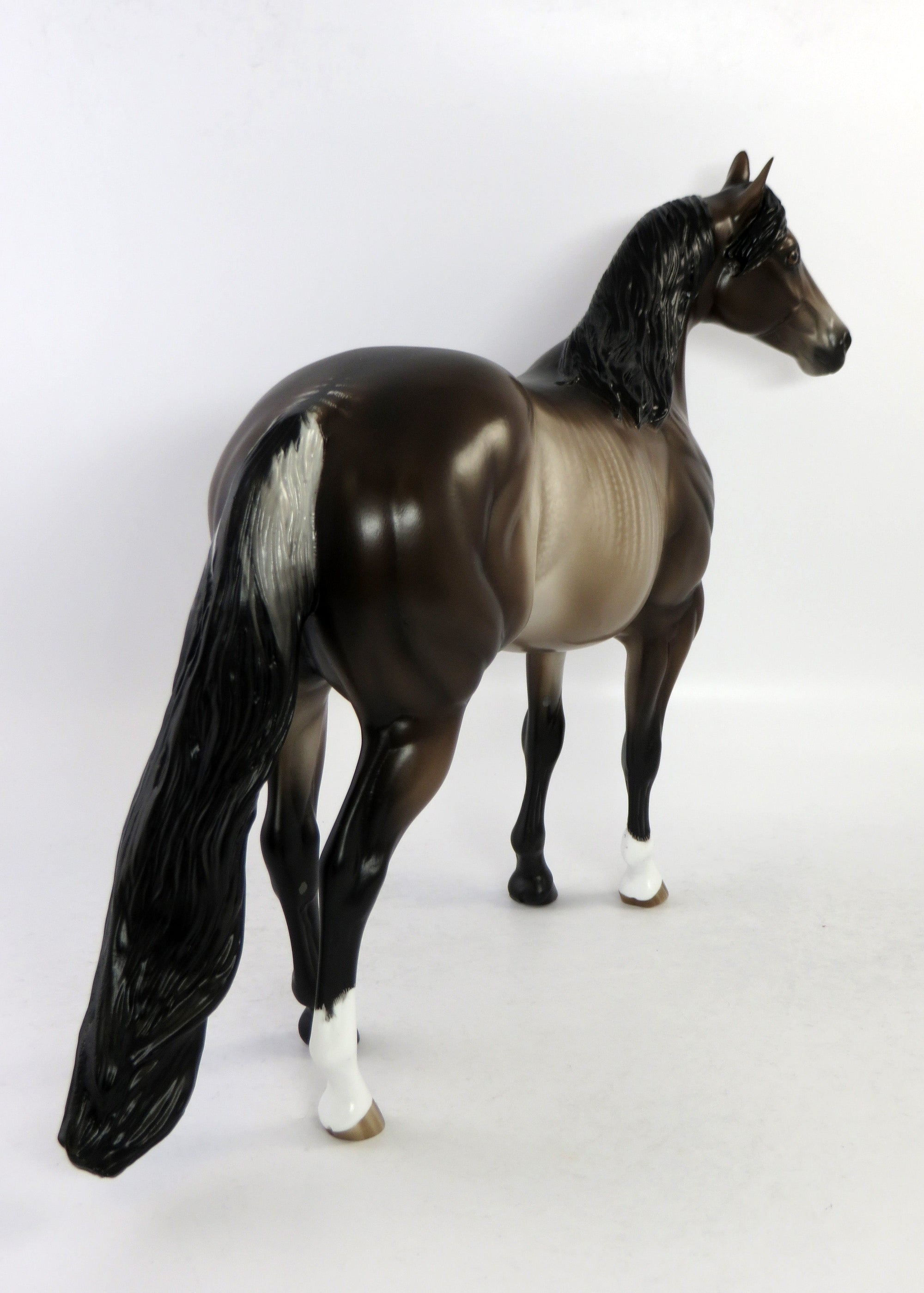 WALLACE-OOAK BAY RABICANO ISH MODEL HORSE EQ 2018