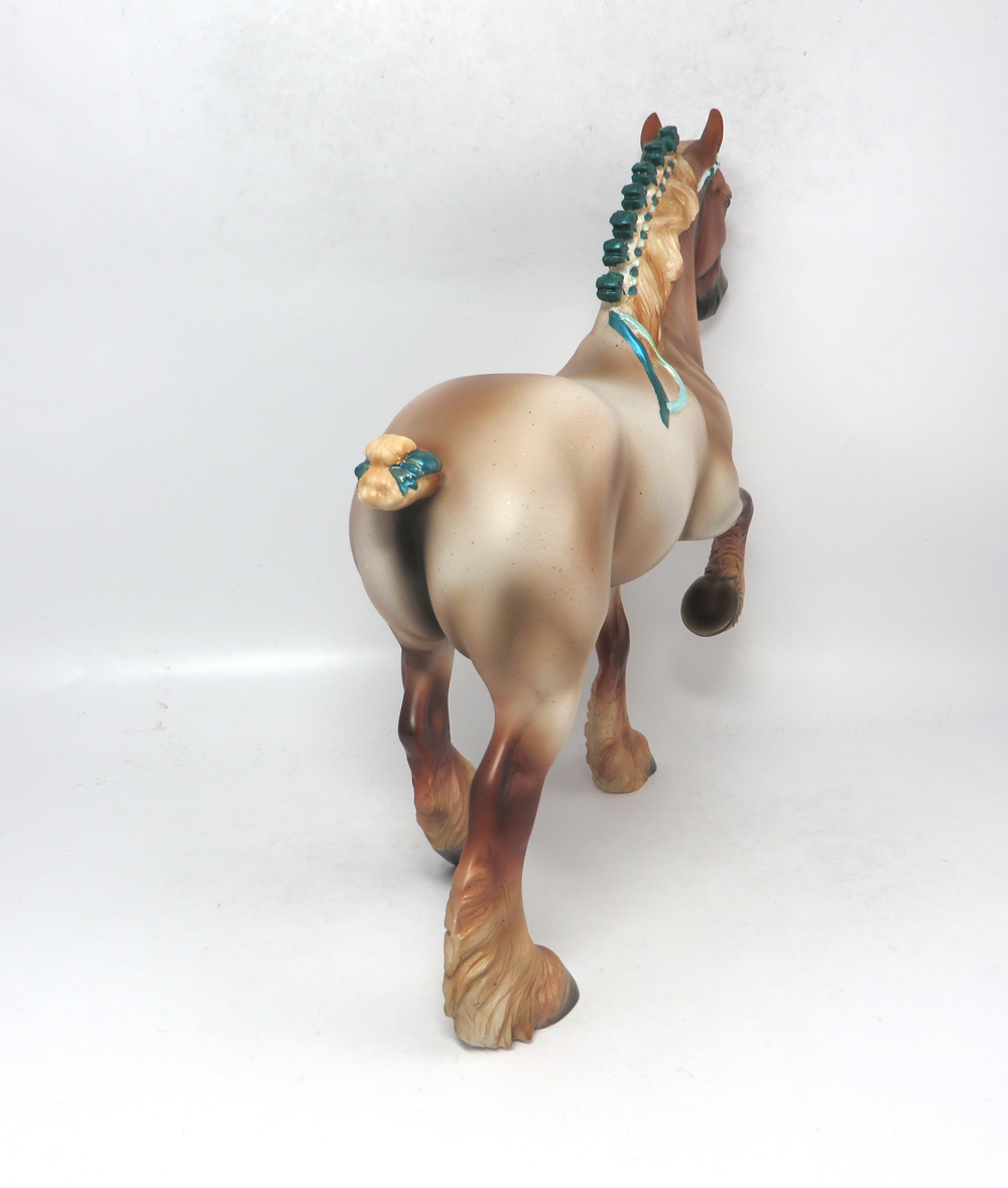 OTTO-OOAK STRAWBERRY ROAN TROTTING DRAFTER MODEL HORSE MW19