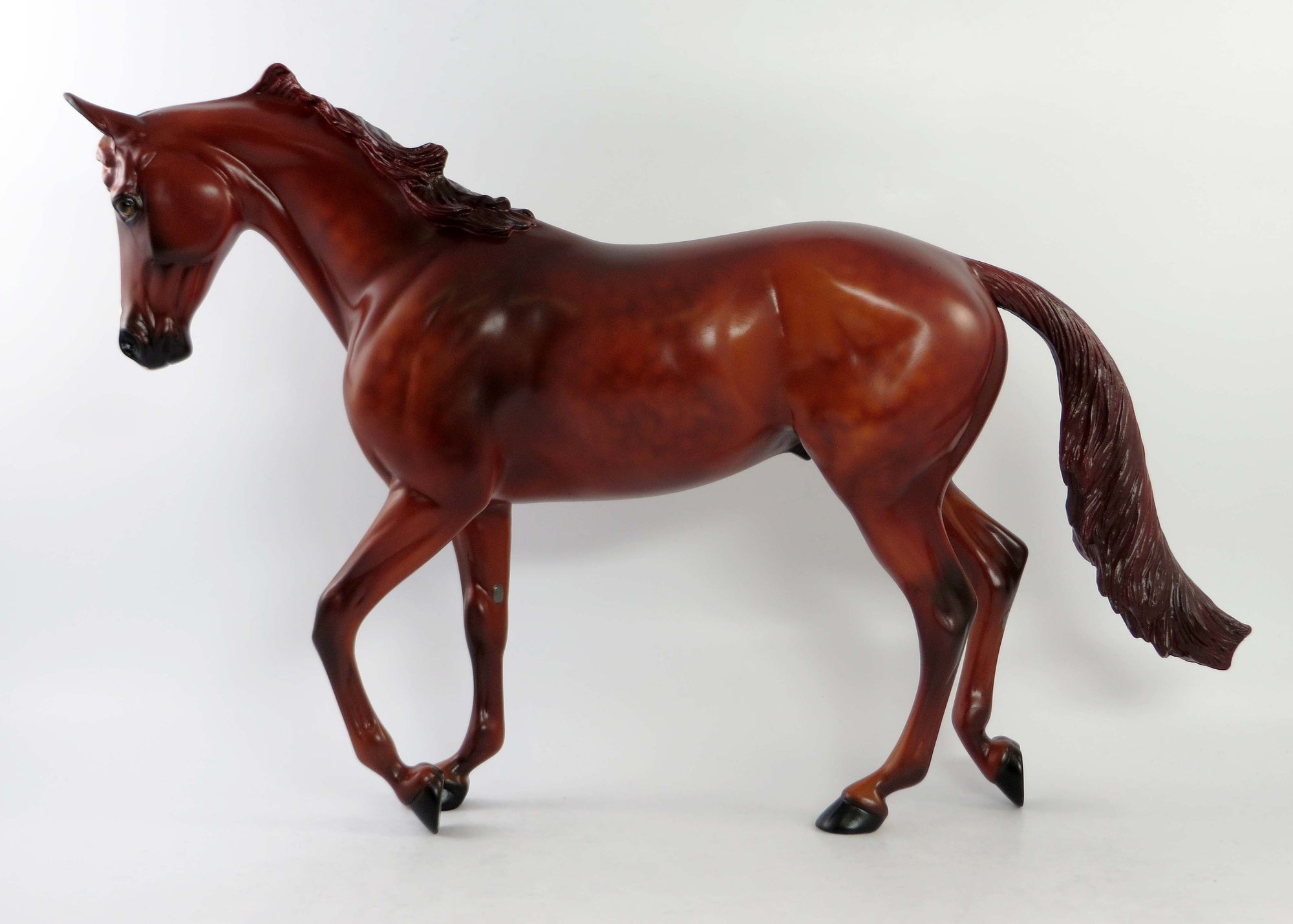 CHARLIE-LE-15 CHESTNUT THOROUGHBRED NON CUSTOM EQ 2018