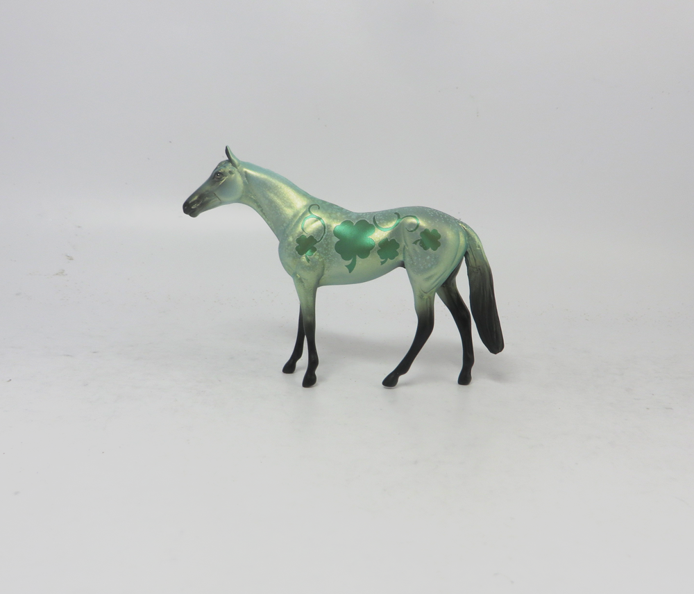 BAGPIPE  --- OOAK THOROUGHBRED  CHIP ST. PATRICKS DAY DECORATOR BY MISSY FOX 2-25-19