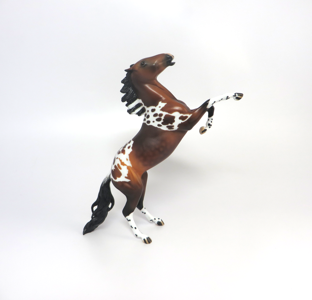 LIGHTING JACK - OOAK  BAY TOBIANO REARING PEBBLE CUSTOM BY AUDREY DIXON MW19