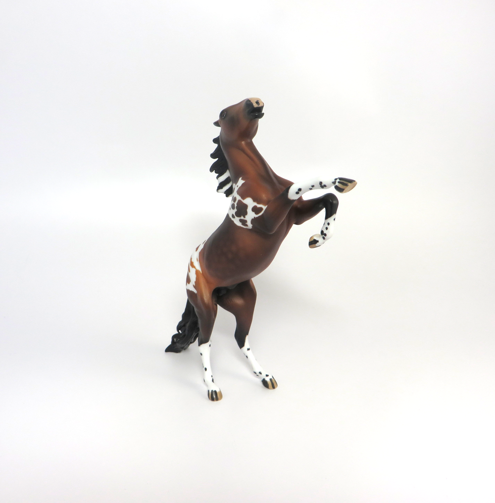 LIGHTING JACK - OOAK  BAY TOBIANO REARING PEBBLE CUSTOM BY AUDREY DIXON MW19