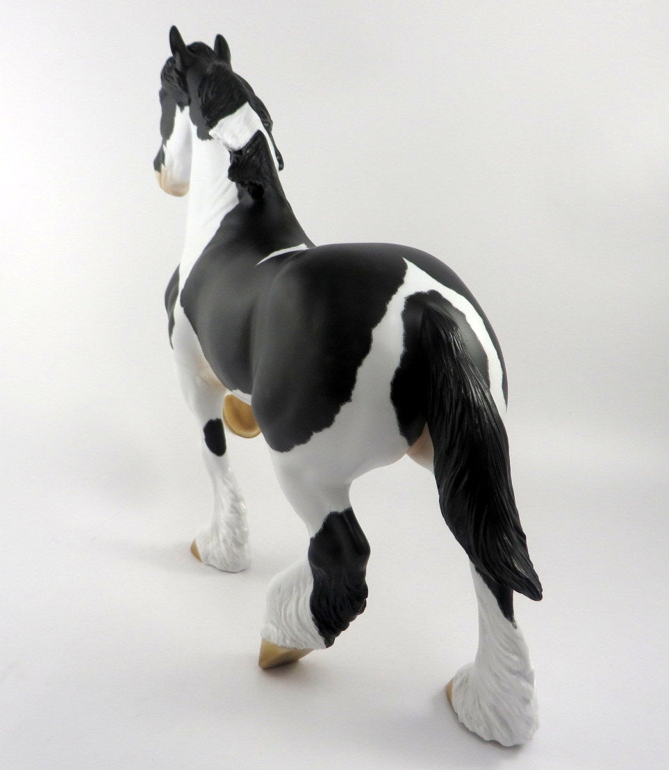 COOKIES AND CREAM-OOAK ETCHED BLACK AND WHITE PAINT TROTTING DRAFTER MODEL HORSE BY AUDREY DIXON 6/9/20