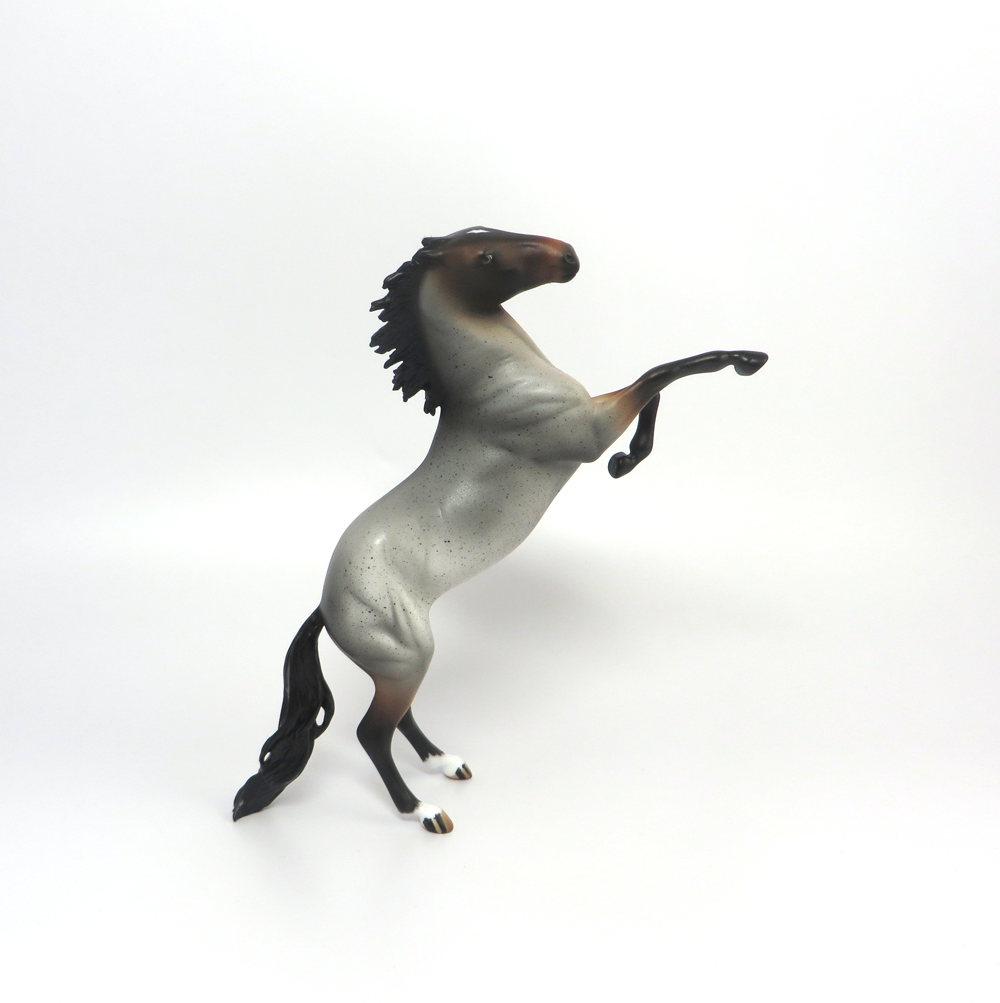 COYOTE- LE-30 BAY ROAN REARING PEBBLE CUSTOM BY AUDREY DIXON 3-5-19