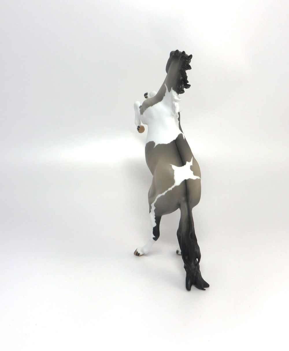 WILLOW- OOAK GRULLA REARING PEBBLE CUSTOM  BY AUDREY DIXON MW19