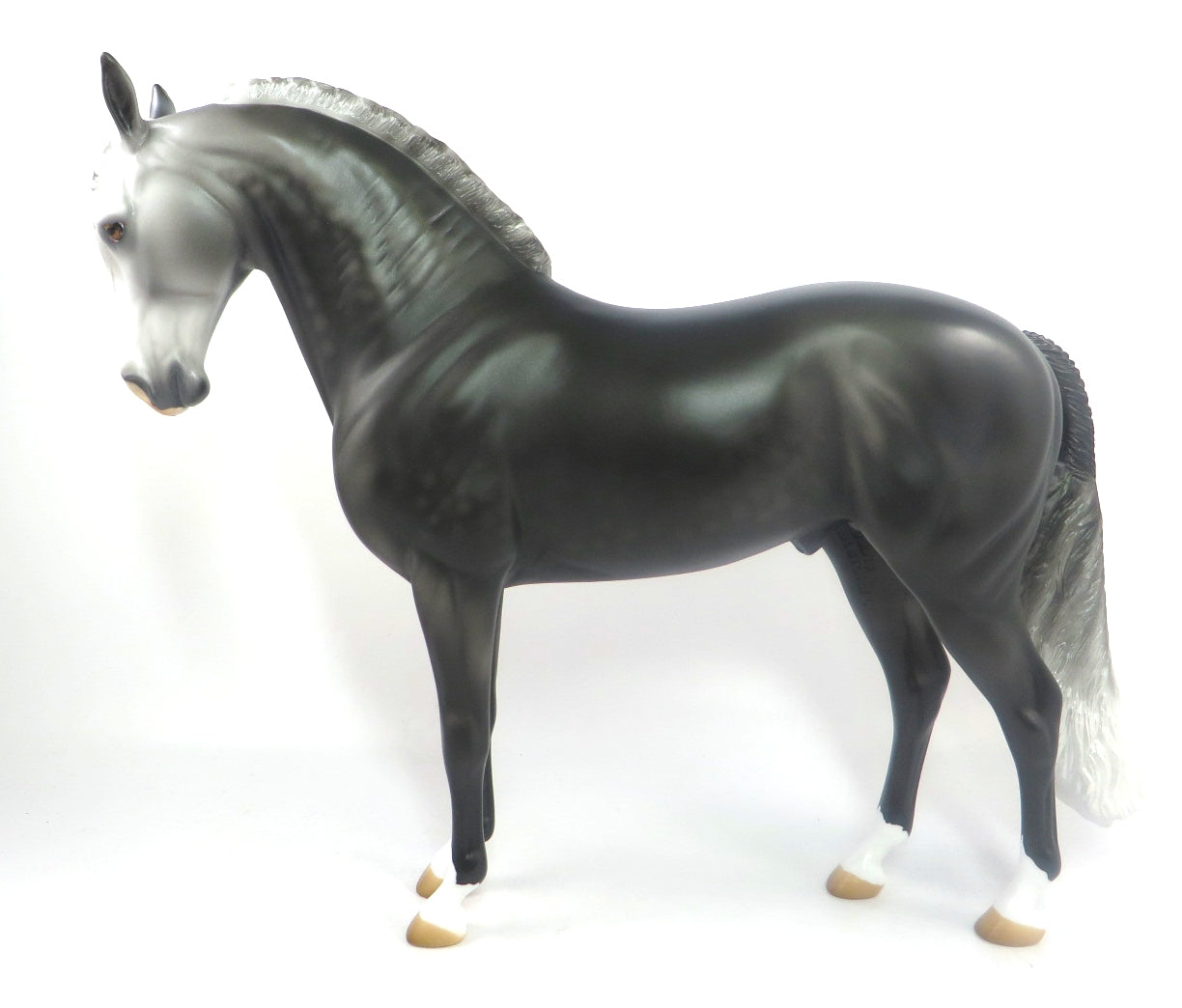 INTERCEPTION-LE10 DARK DAPPLE GREY ANDALUSIAN MODEL HORSE SB 20