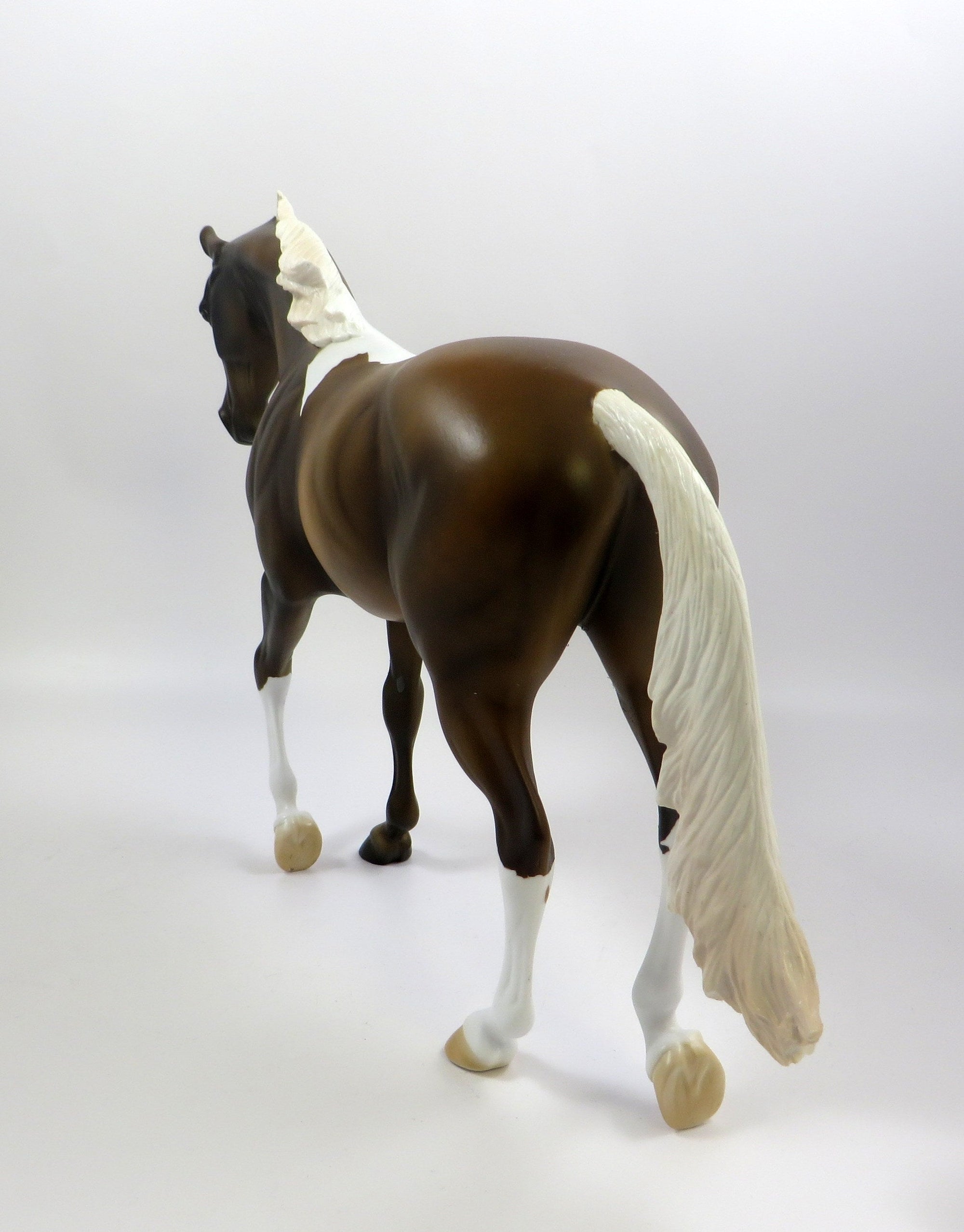 JESTER-OOAK CHESTNUT PAINT THOROUGHBRED MODEL HORSE EQ 19