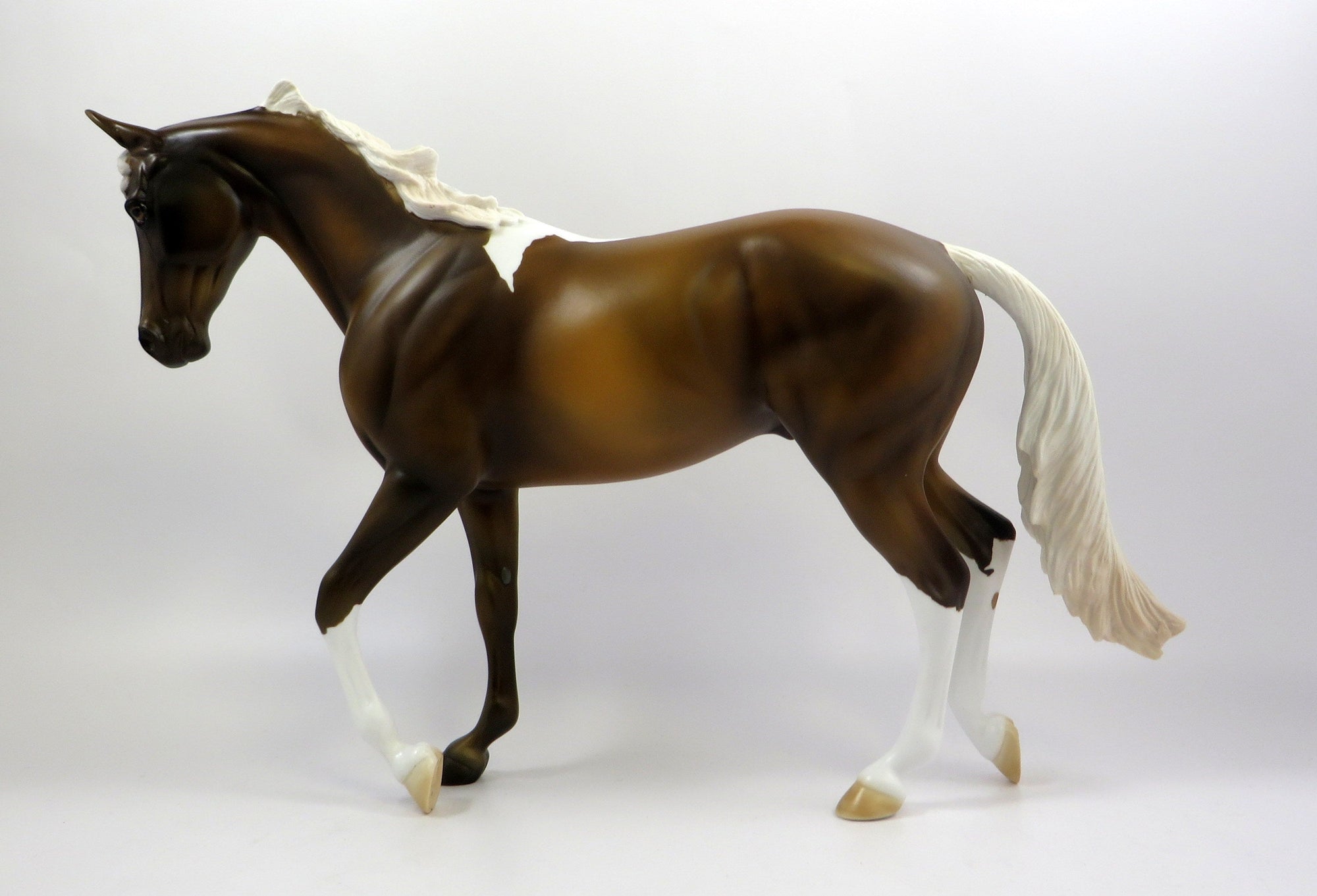 JESTER-OOAK CHESTNUT PAINT THOROUGHBRED MODEL HORSE EQ 19
