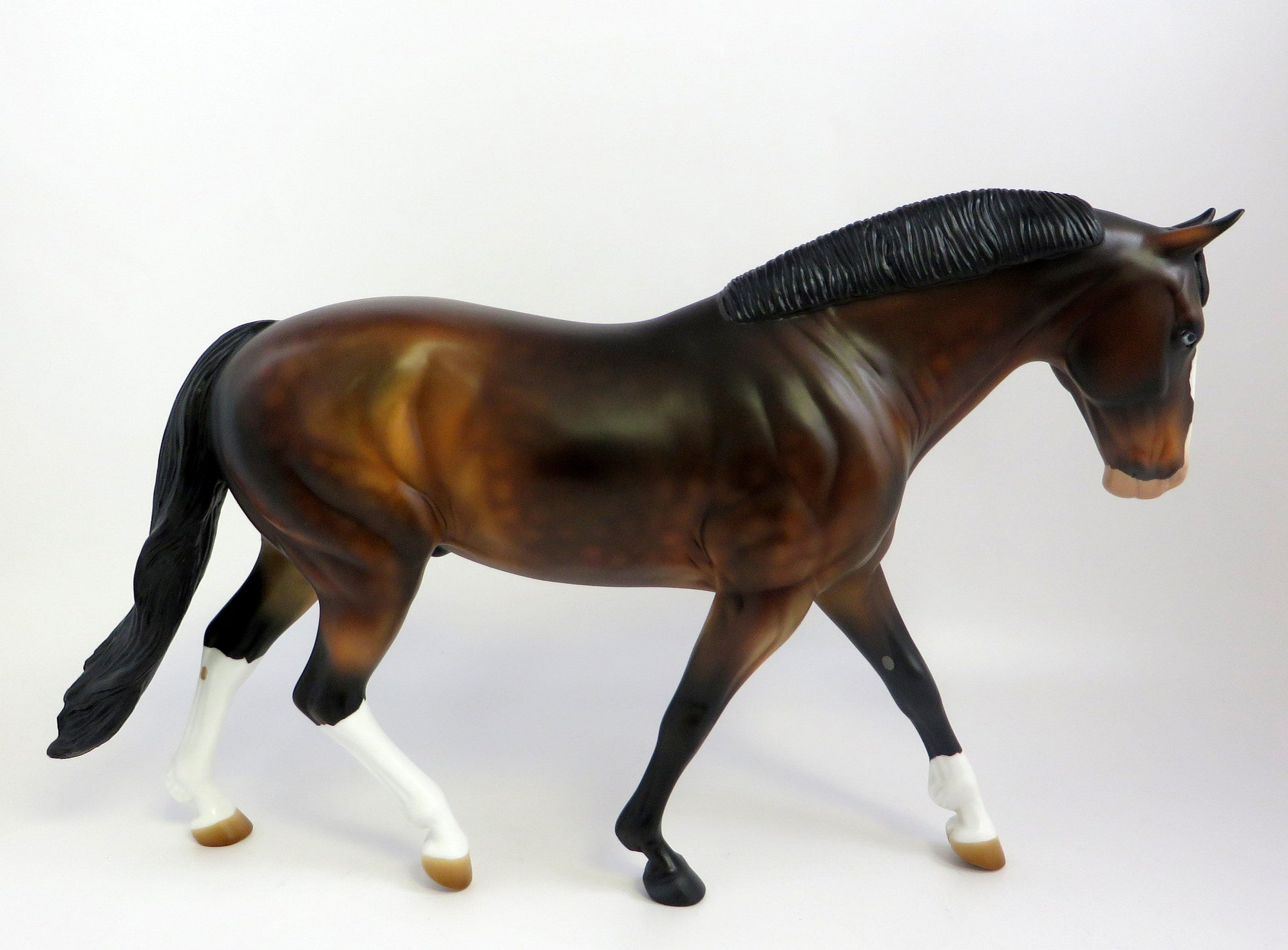 HANG ON JOHNNY-OOAK DAPPLE BAY IRISH DRAFT MODEL HORSE 5/28/19