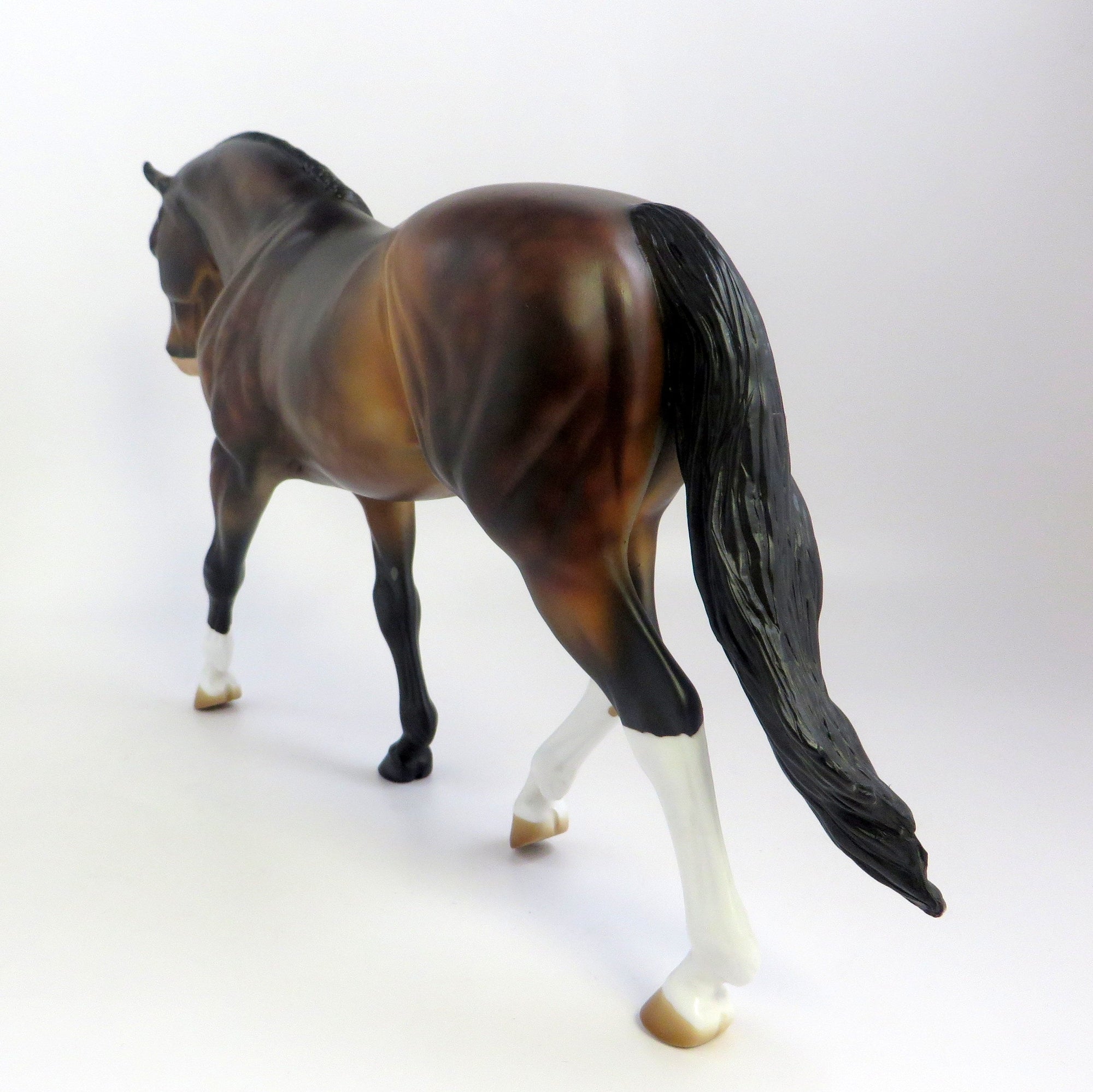 HANG ON JOHNNY-OOAK DAPPLE BAY IRISH DRAFT MODEL HORSE 5/28/19