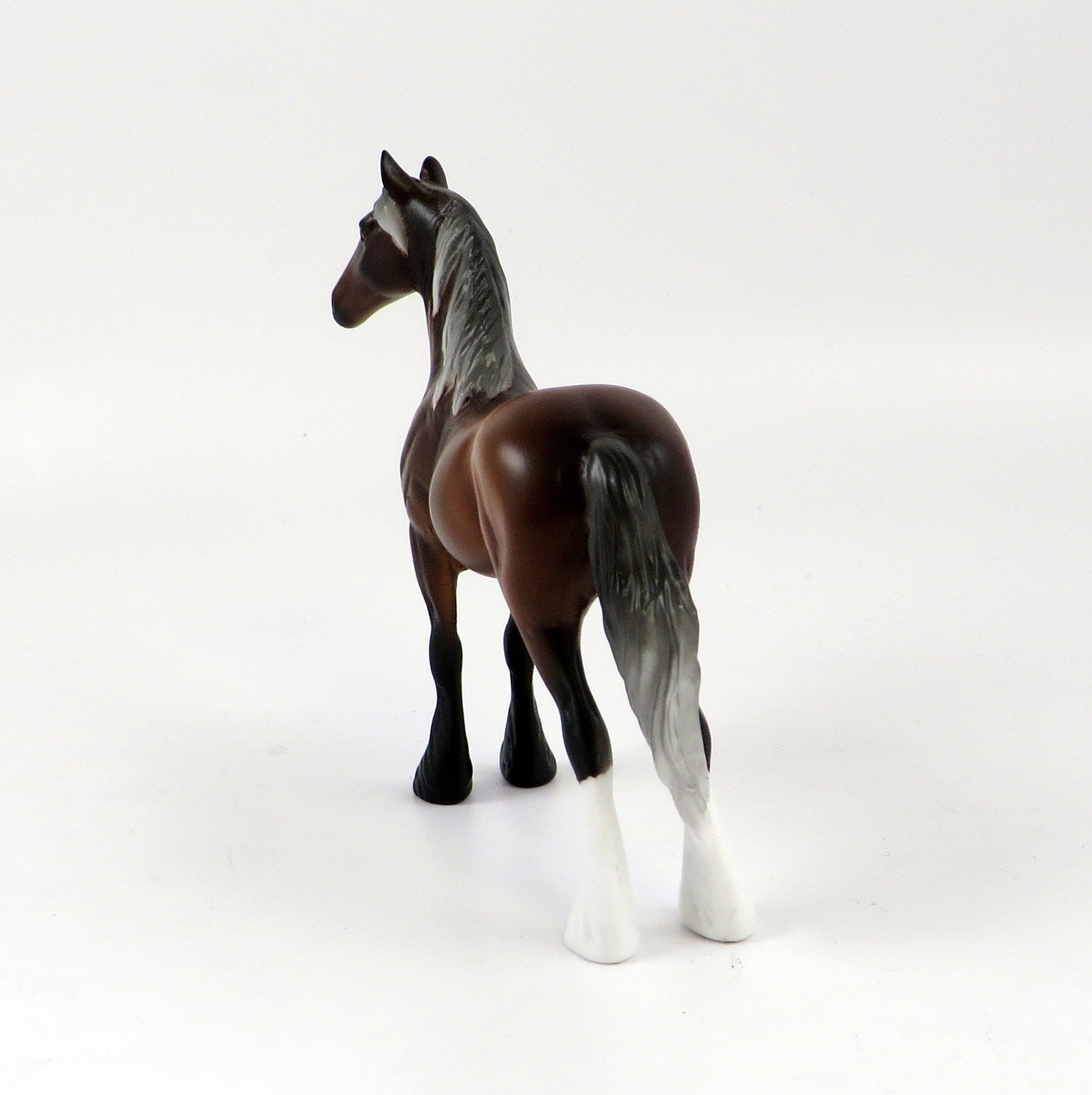 JURIAN-OOAK SILVER BAY STANDING DRAFT MODEL HORSE EQ 19