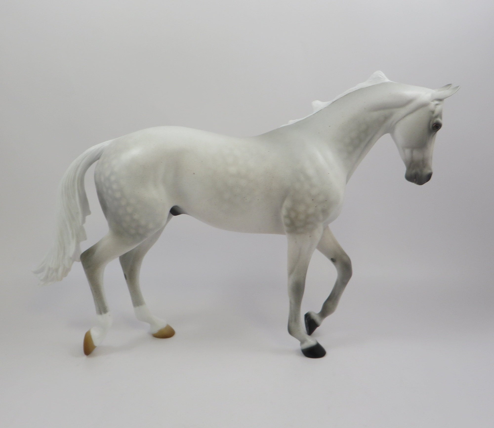 KENOBI-OOAK DAPPLE GREY THOROUGHBRED MODEL HORSE EQ19