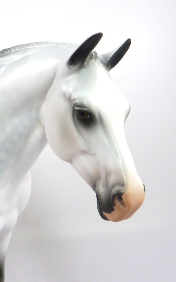 LADY MIST-OOAK DAPPLE GREY HEAVY DRAFT MARE MODEL HORSE PJ2020