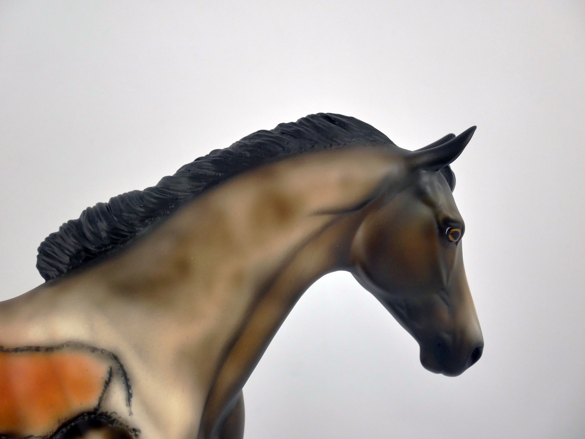 LASCAUY-LE-6  PONY-BY SHERYL LEISURE