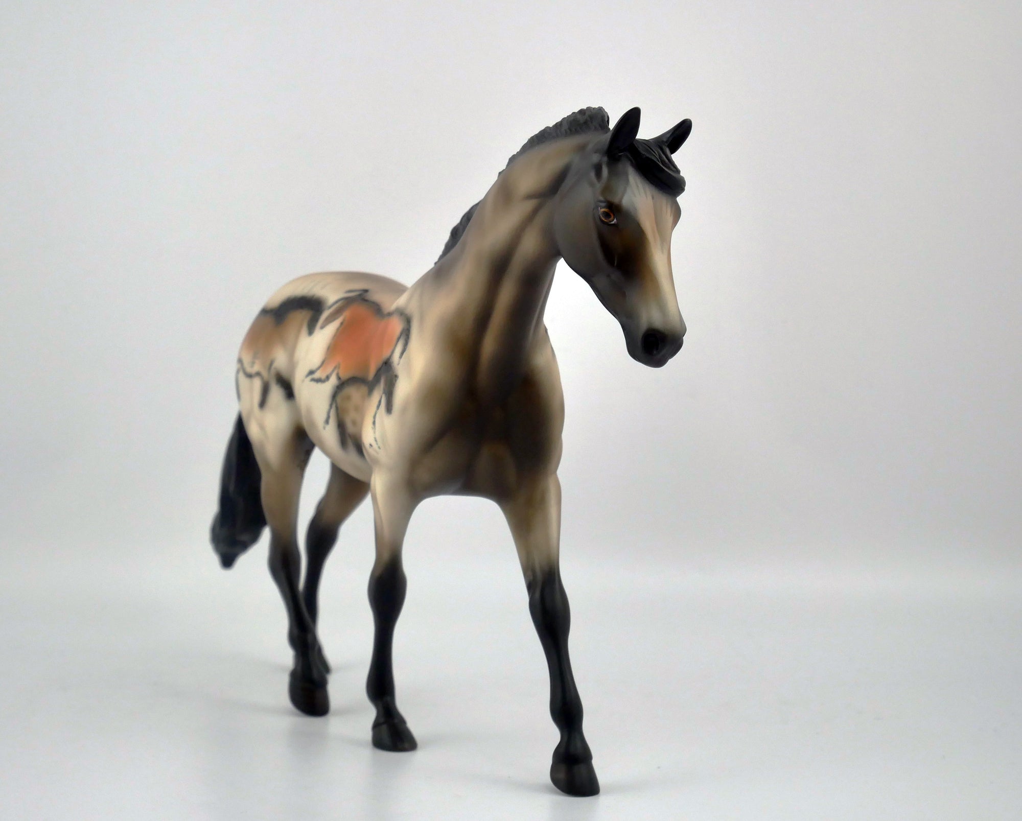 LASCAUY-LE-6  PONY-BY SHERYL LEISURE