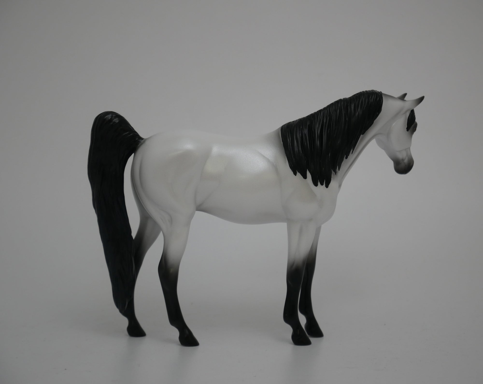 LIBERY BELLE-LE-12 ARAB PEBBLES MODEL HORSE 6/30/20