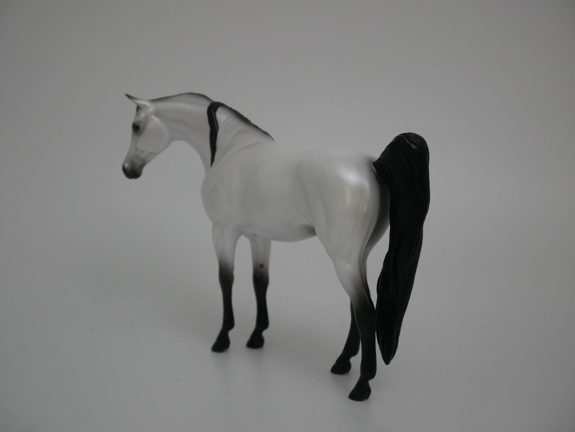 LIBERY BELLE-LE-12 ARAB PEBBLES MODEL HORSE 6/30/20