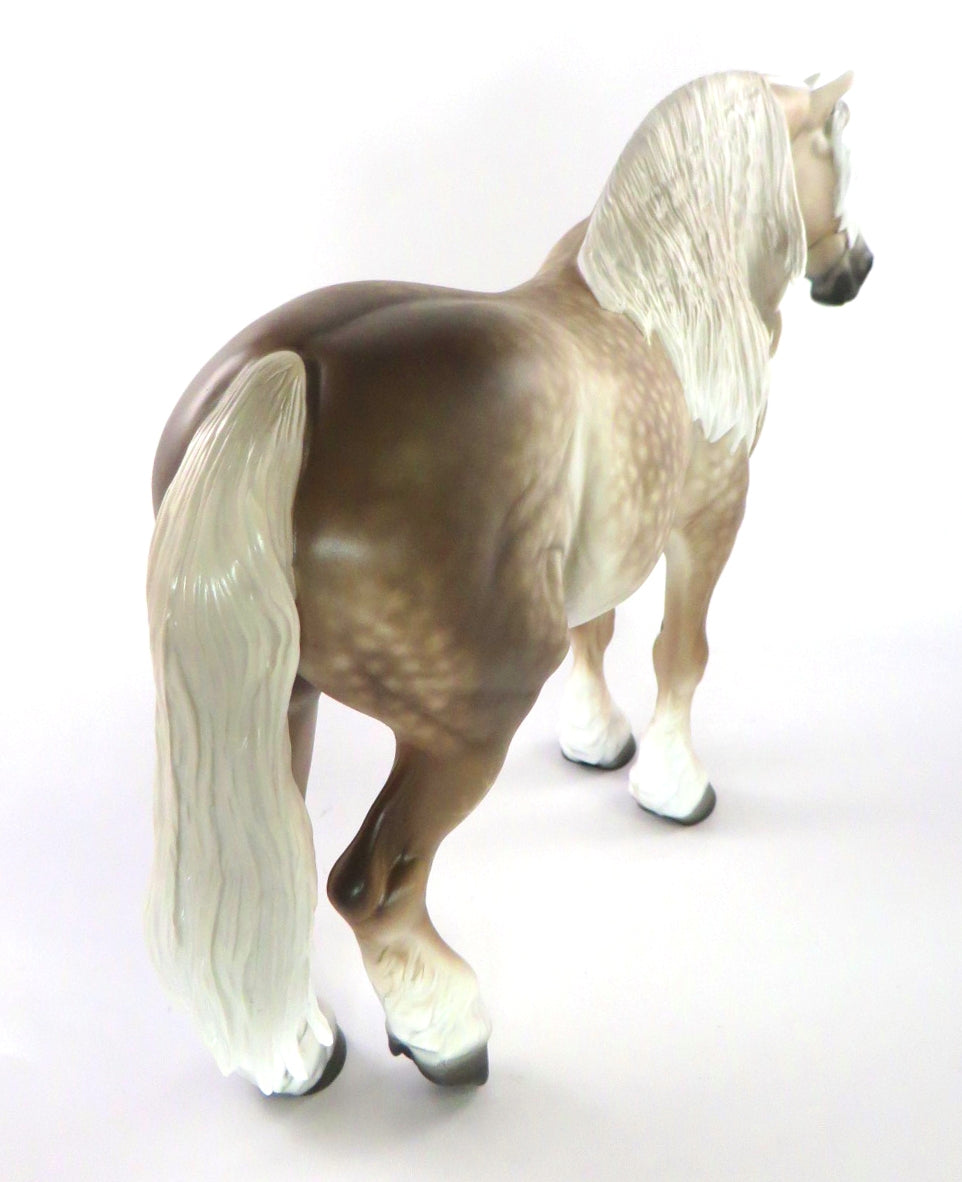 LINDA-OOAK STAR DAPPLE GREY HEAVY DRAFT MARE MODEL HORSE WHS 19