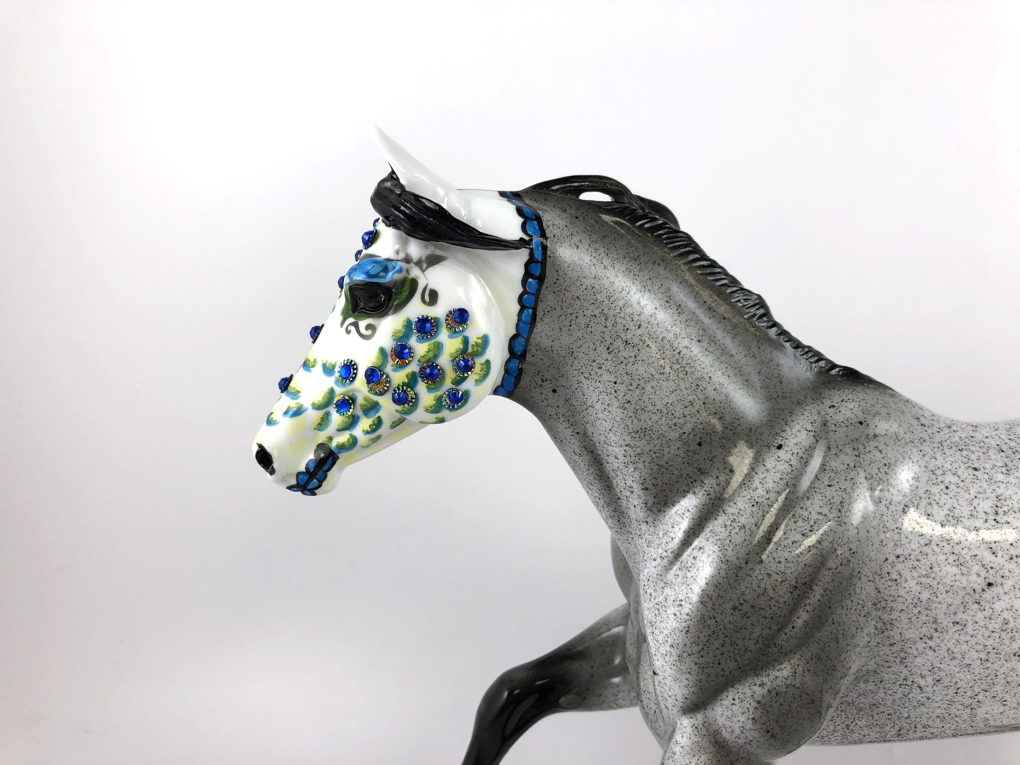 LORD DARYL-OOAK FQH GREY SUGAR SKULL BY DAWN QUICK MM19