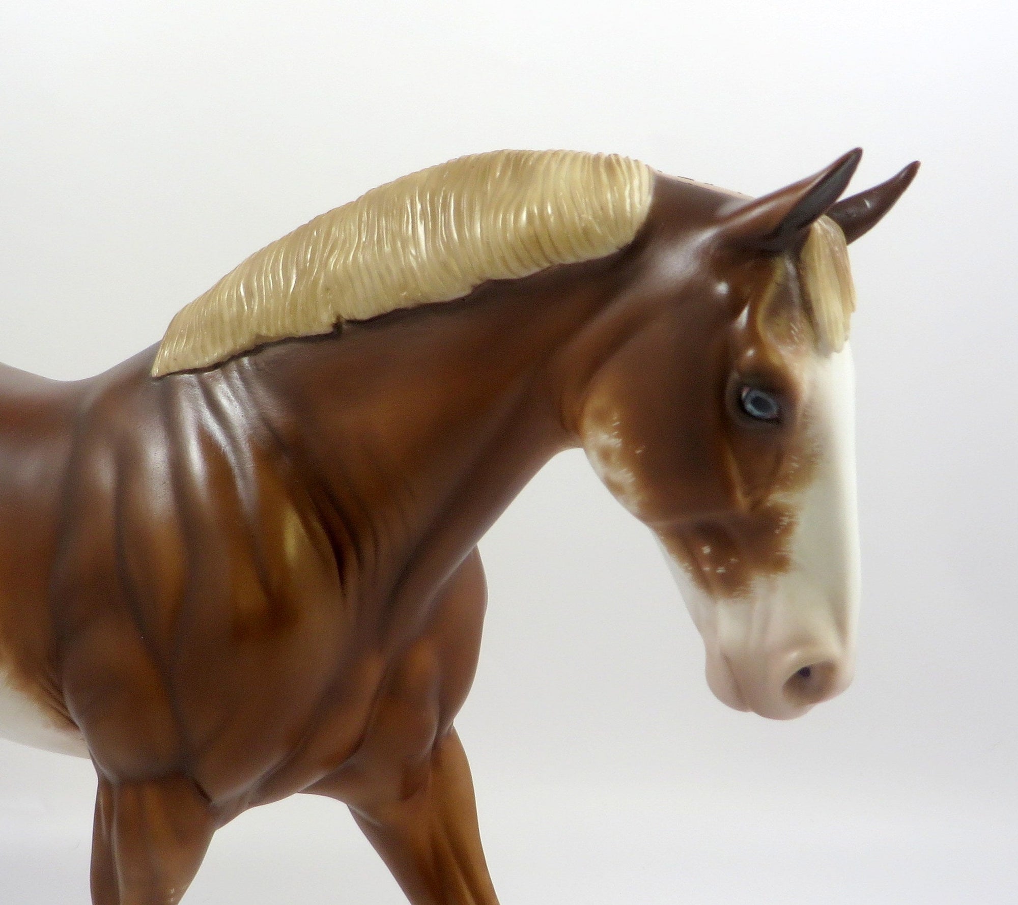 LOUIS-OOAK CHESTNUT SABINO IRISH DRAFT MODEL HORSE BY SHERYL LEISURE EQ 19