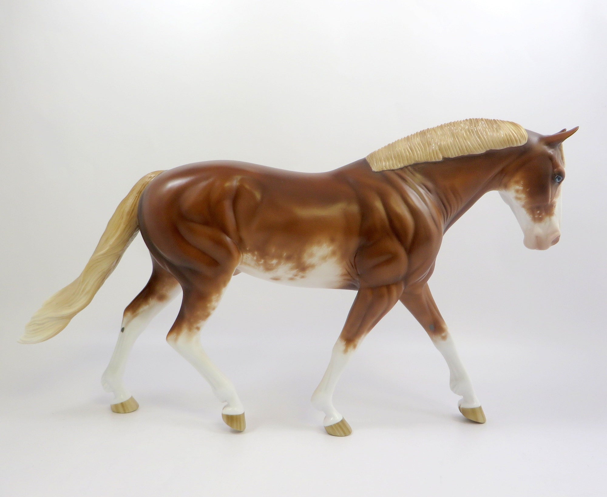 LOUIS-OOAK CHESTNUT SABINO IRISH DRAFT MODEL HORSE BY SHERYL LEISURE EQ 19