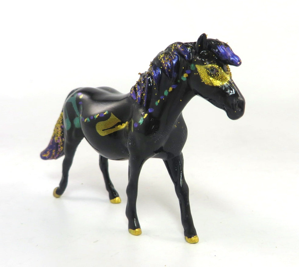 LOUIS-OOAK MARDI GRAS PONY CHIP DECORATOR MODEL HORSE 2/25/20