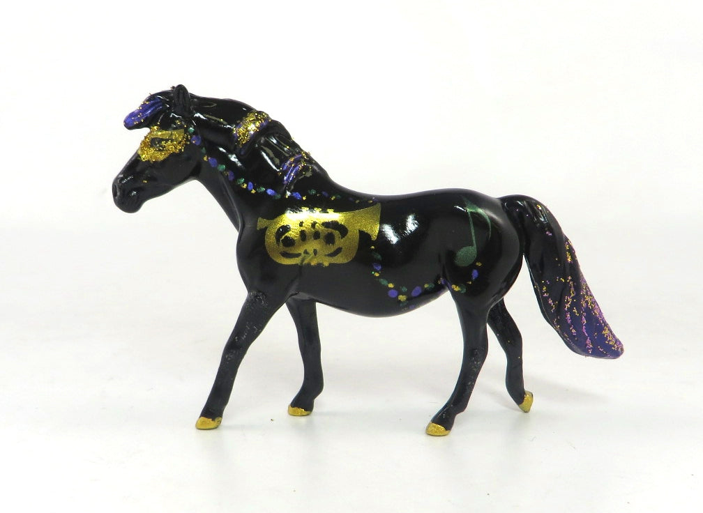 LOUIS-OOAK MARDI GRAS PONY CHIP DECORATOR MODEL HORSE 2/25/20