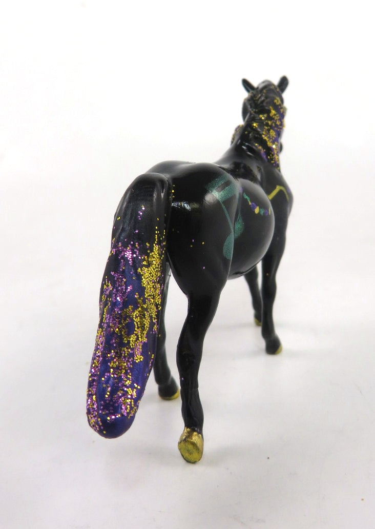 LOUIS-OOAK MARDI GRAS PONY CHIP DECORATOR MODEL HORSE 2/25/20
