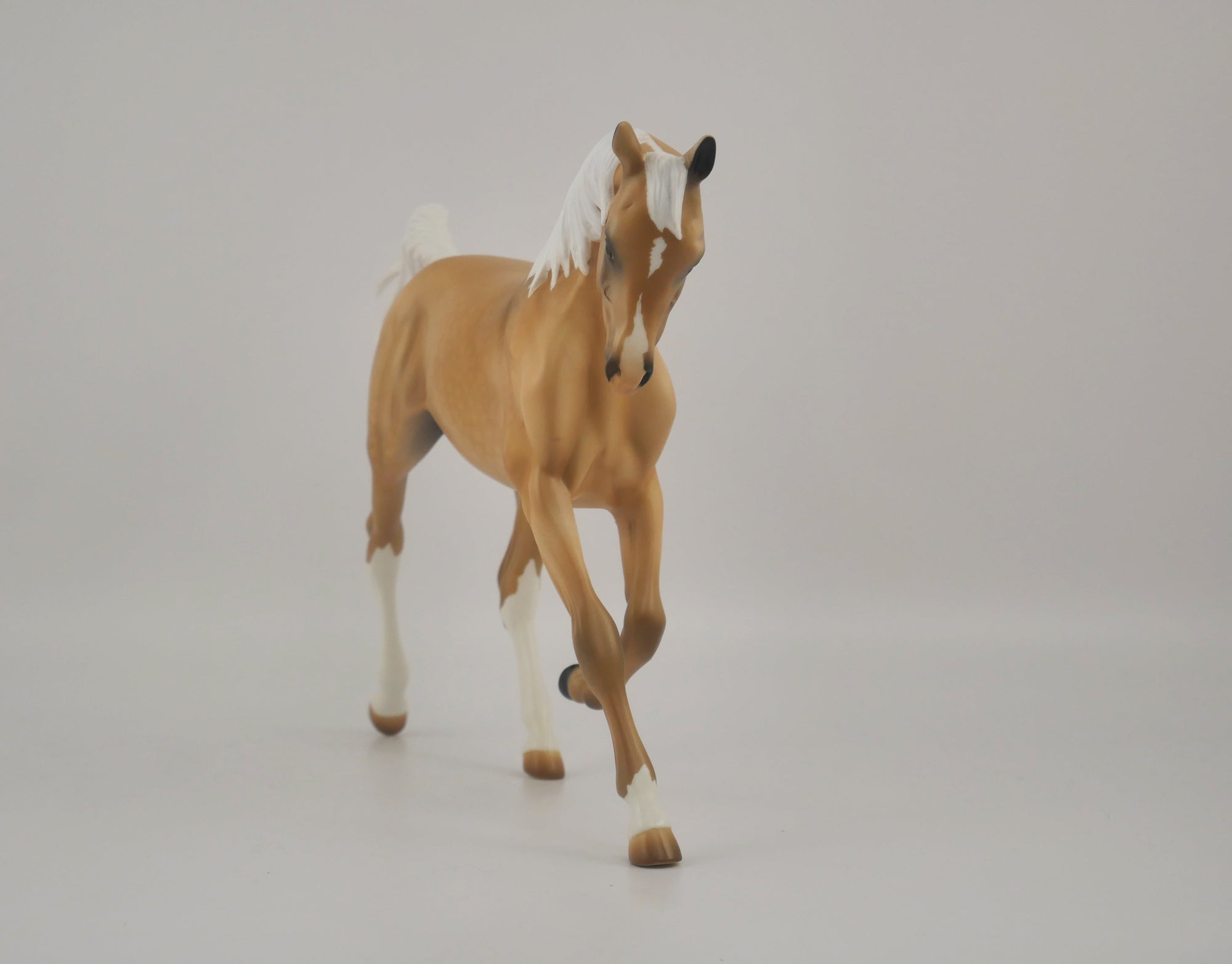 LUCENT-OOAK DAPPLE PALOMINO YEARLING BY AUDREY DIXON