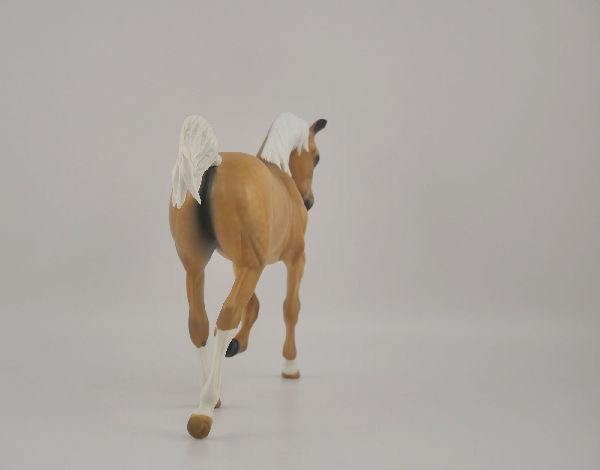 LUCENT-OOAK DAPPLE PALOMINO YEARLING BY AUDREY DIXON