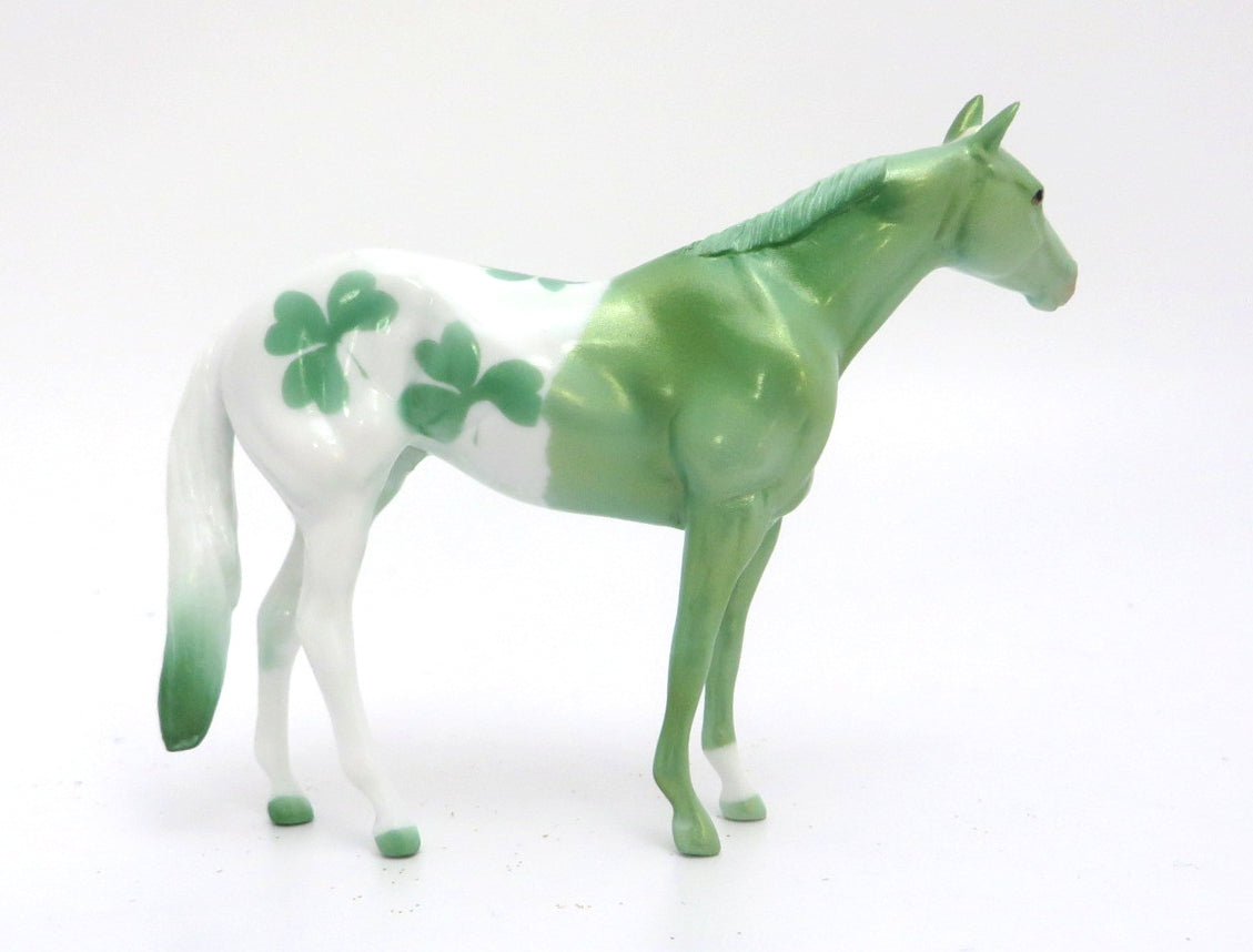 LUCKY MCCLOVER - OOAK IRISH DECORATOR APPY SHAMROCKS STOCK HORSE CHIP BY JAZZ FANNING 3/9/20