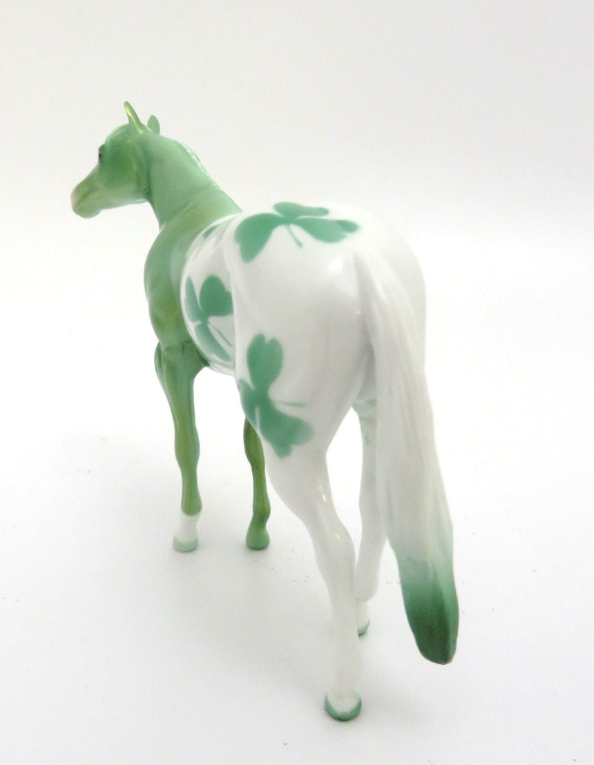 LUCKY MCCLOVER - OOAK IRISH DECORATOR APPY SHAMROCKS STOCK HORSE CHIP BY JAZZ FANNING 3/9/20