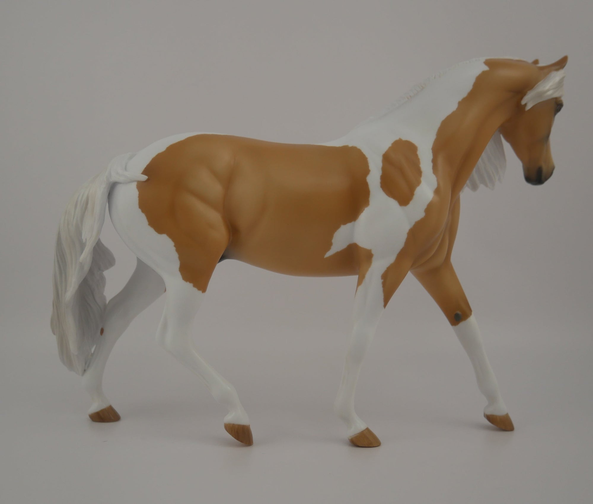 My Cincoteaque Pony-LE-? Art of the Horse Finalist Kris Gallagher EQ 2020