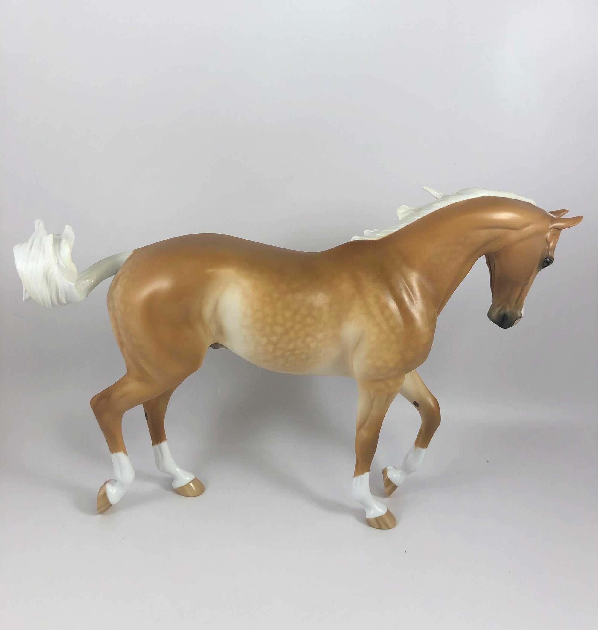 MAIZE DAZE-OOAK DAPPLE PALOMINO TB BY SHERYL LEISURE LHS 19