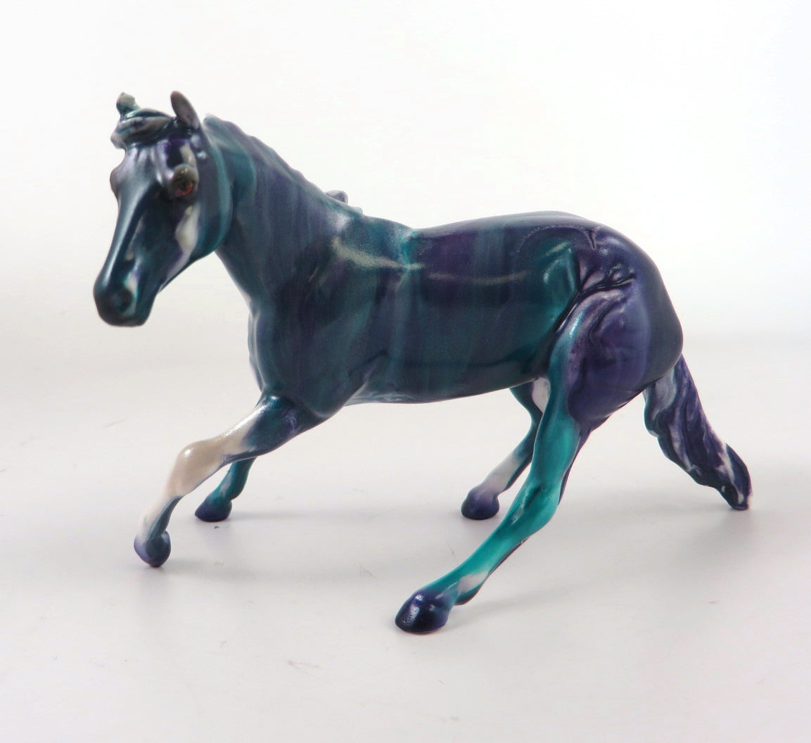 MAXIMUM BLUE-PURPLE CUTTER CHIP -OOAK   DECORATOR CUTTER CHIP BY KAYLA WESSE WHS19