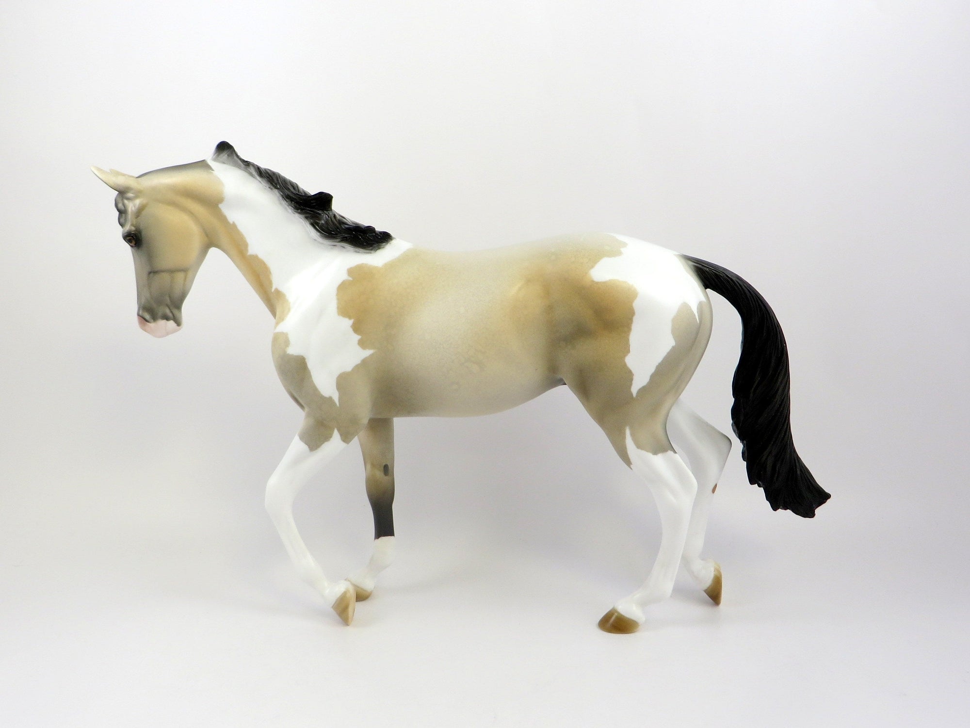 MILITSA-OOAK LIGHT BUCKSKIN ROAN THOROUGHBRED MODEL HORSE EQ 19