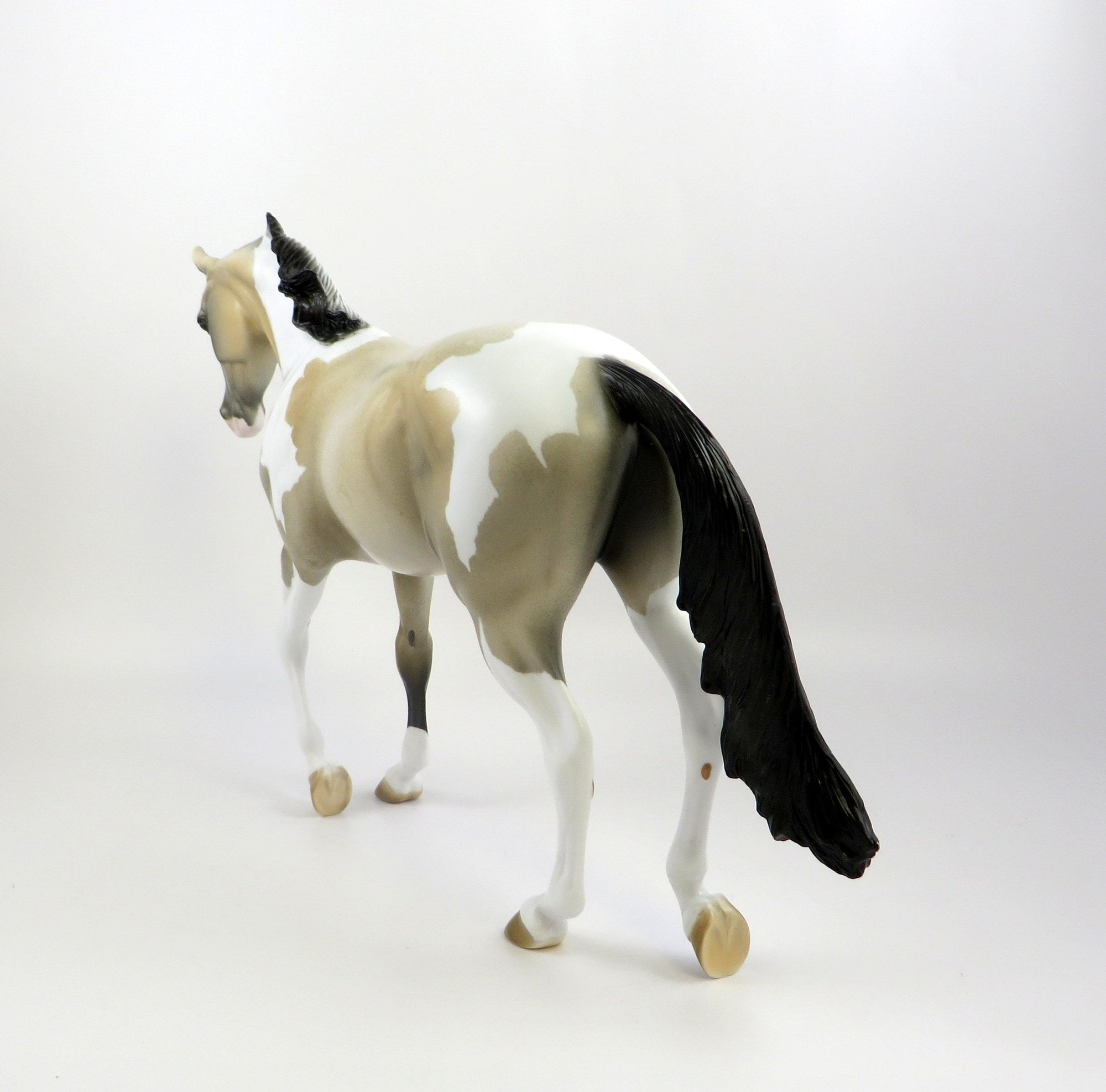 MILITSA-OOAK LIGHT BUCKSKIN ROAN THOROUGHBRED MODEL HORSE EQ 19
