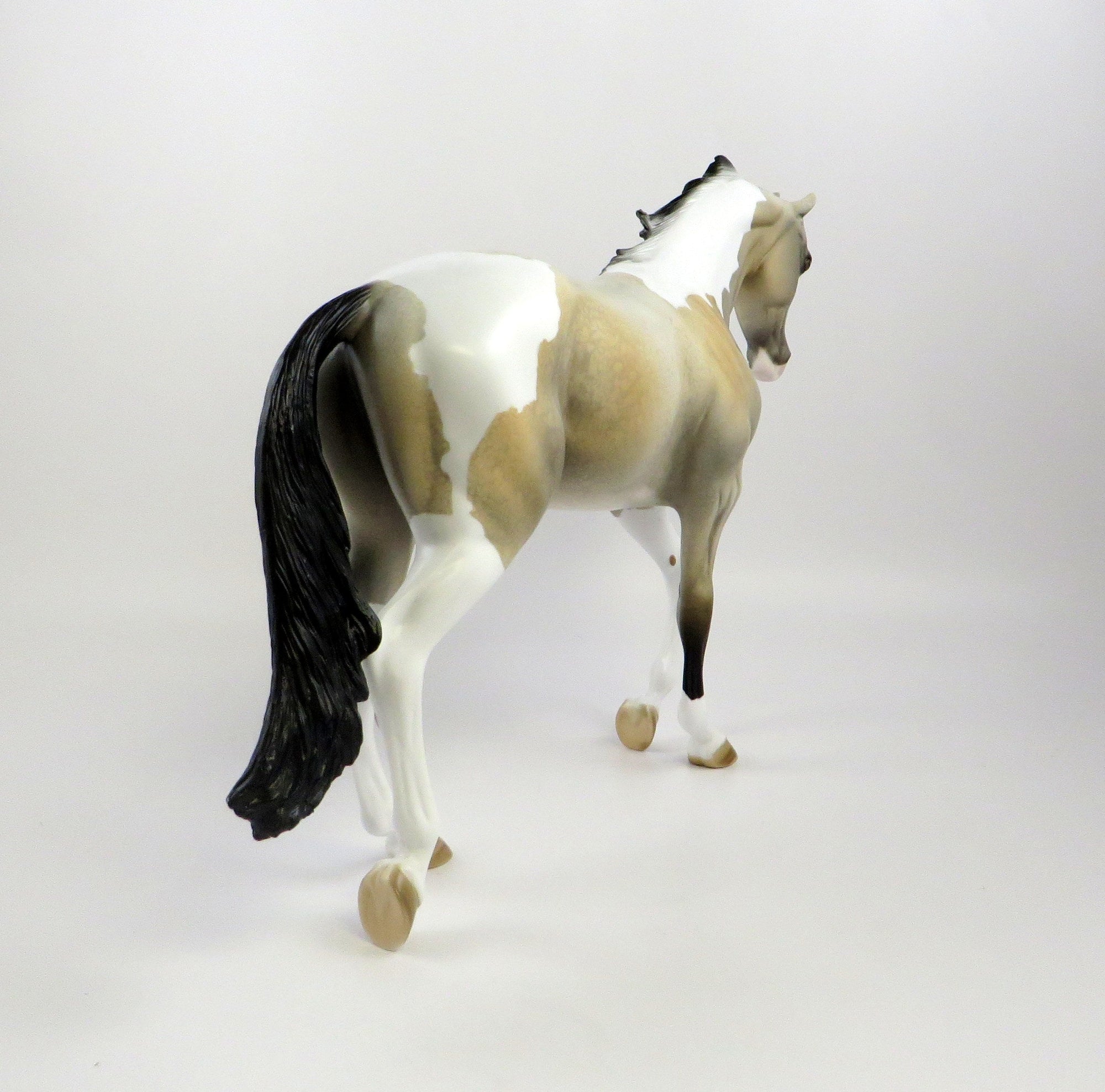 MILITSA-OOAK LIGHT BUCKSKIN ROAN THOROUGHBRED MODEL HORSE EQ 19
