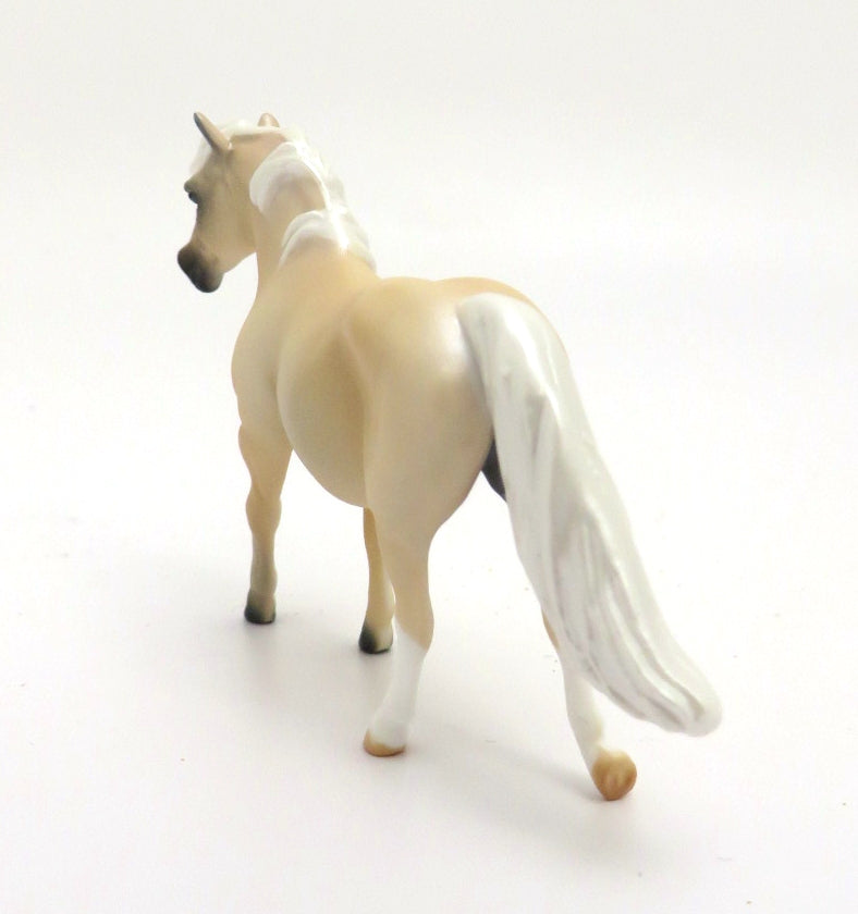 MINI ME SUNFLOWER - LE-10 LIGHT PALOMINO PONY CHIP BY AUDREY DIXON EA/MW 20
