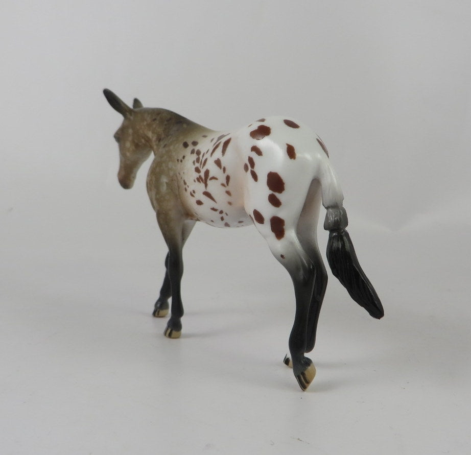 TWO BELLS-LE-17 2ND SILVER LOYALTY CLUB RELEASE ...BAY APPALOOSA CHIP MODEL HORSE 11/7/19
