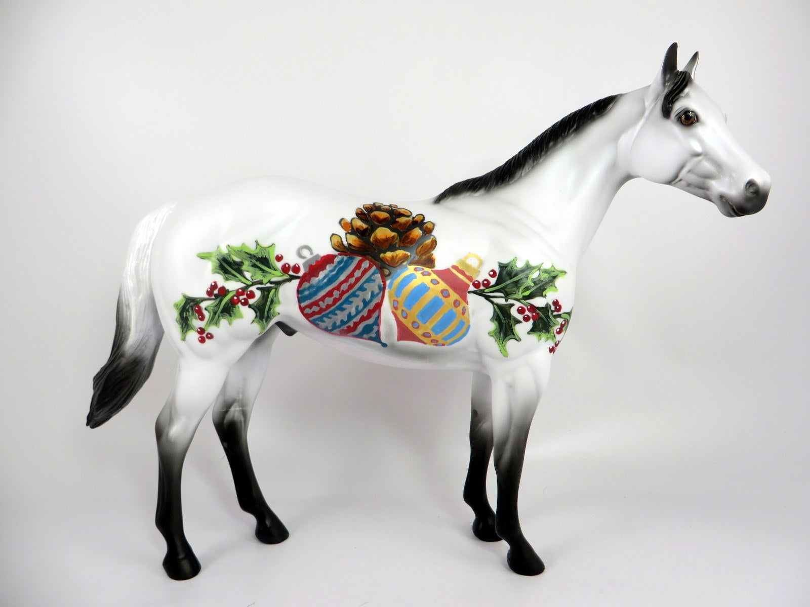 MISTLETOE-OOAK WHITE CHRISTMAS  DECORATOR ISH BY DAWN QUICK WHS19