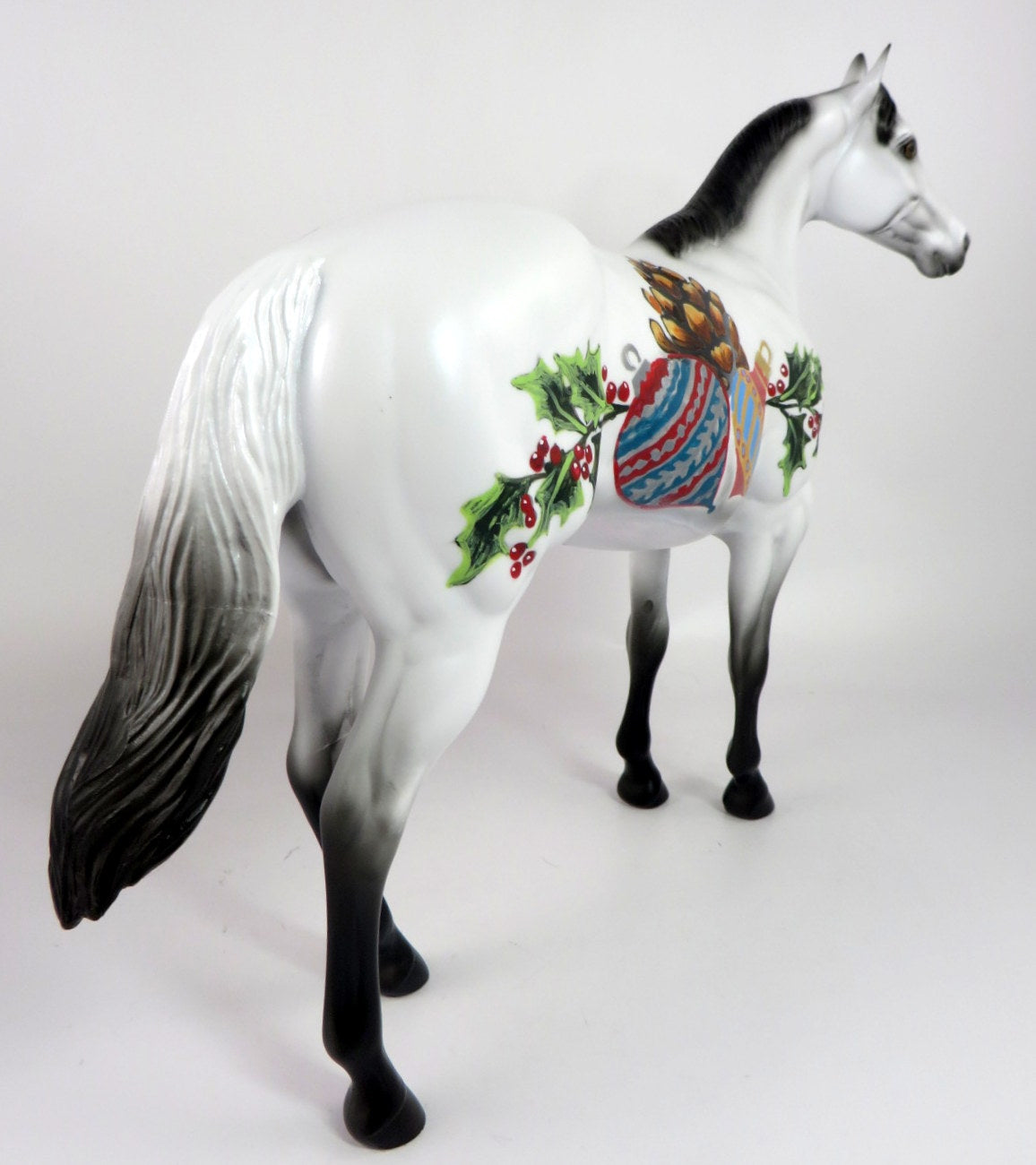 MISTLETOE-OOAK WHITE CHRISTMAS  DECORATOR ISH BY DAWN QUICK WHS19