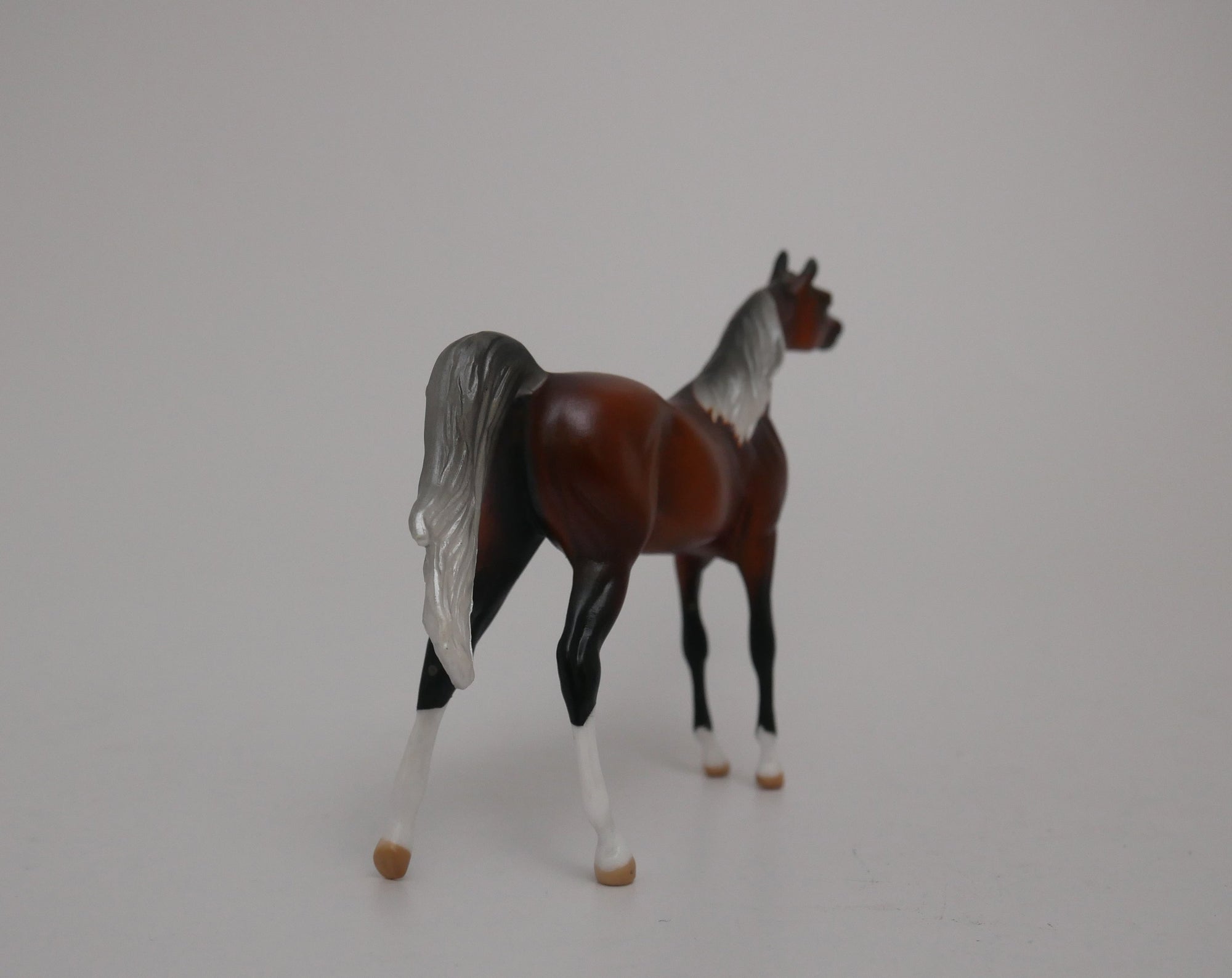 STAR-LE-6 LIVER CHESTNUT ARABIAN CHIP MODEL HORSE 6/30/20