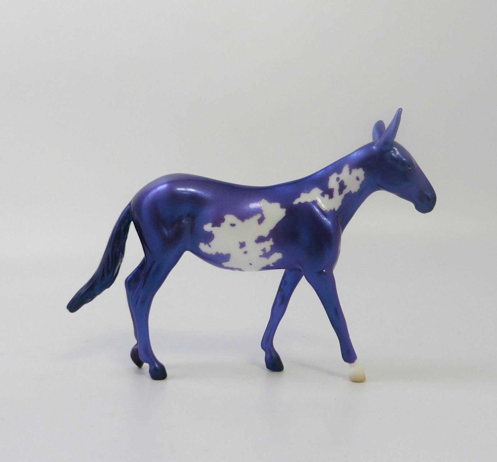 MULE AMETHYST CHIP MODEL HORSE EQ 19