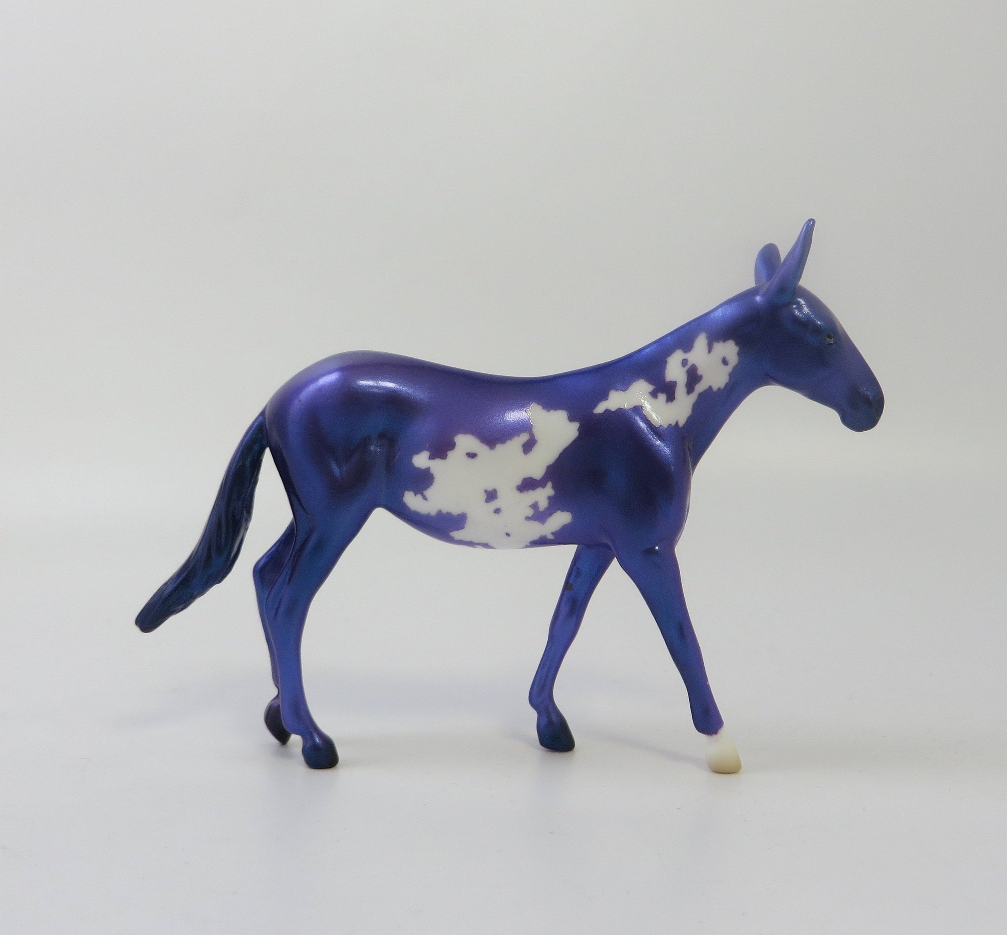 MULE AMETHYST CHIP MODEL HORSE EQ 19