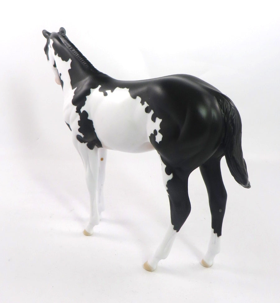 NILLY -OOAK BLACK &amp; WHITE PINTO WEALING MODEL HORSE 1/7/2020